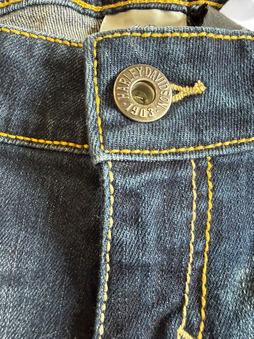 Harley-Davidson Embellished Denim Cutoff Shorts Zip Leg Frayed Hem Size 10 - Picture 11 of 16
